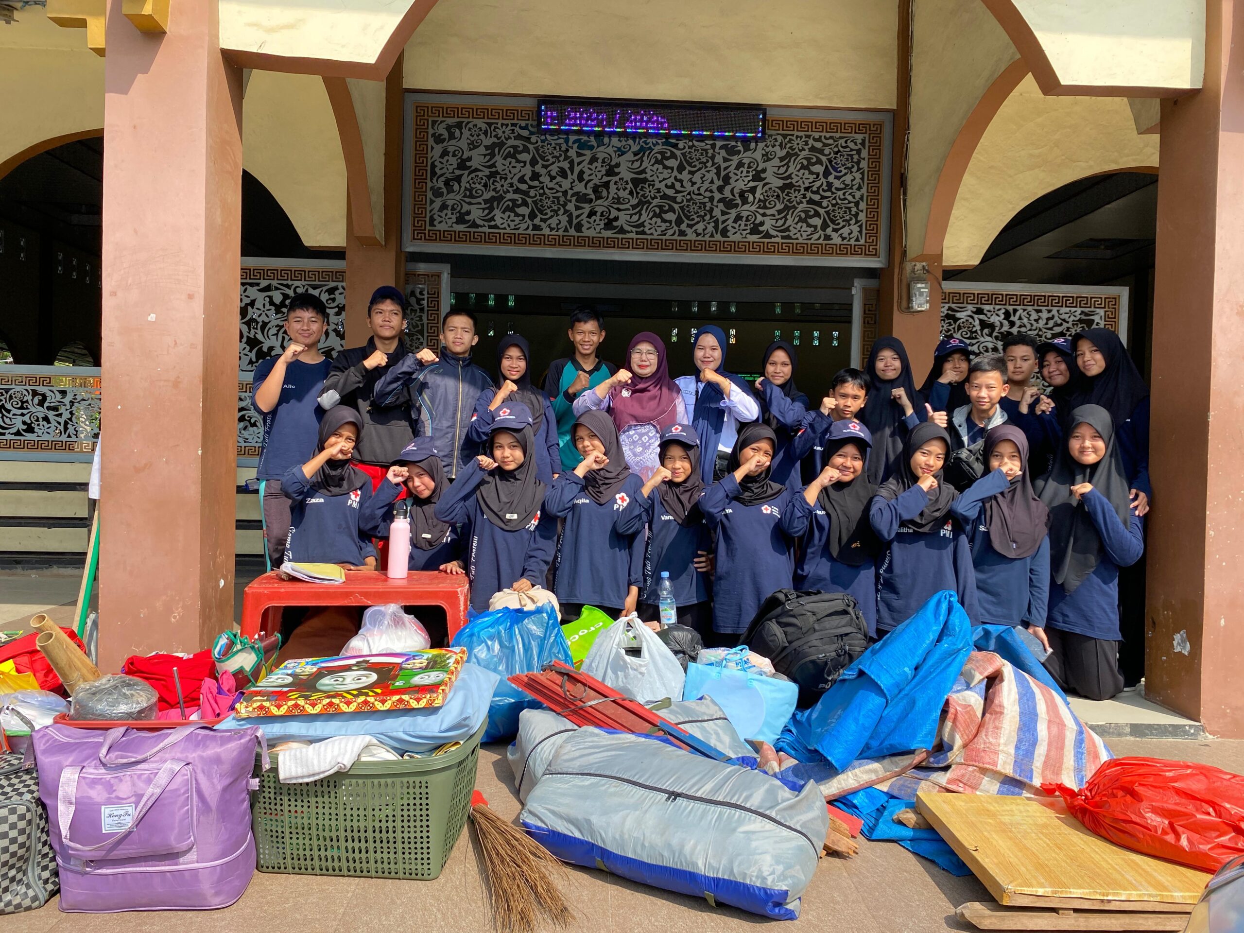 PMR MTsN 1 KoBe Borong Juara LKPMR PMI Provinsi Bengkulu 2025