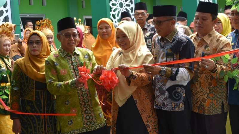 MTsN 1 Kota Bengkulu Luncurkan Kantin Halal, Jadi Percontohan Madrasah di Provinsi Bengkulu