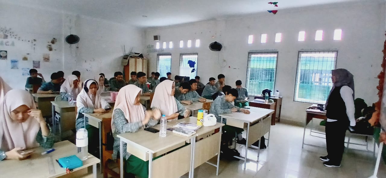 Siswa Kelas IX MTsN 1 Kota Bengkulu Ikuti UKBI Adaptif 2025