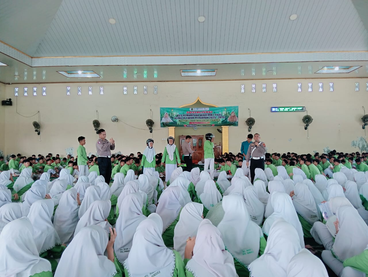 MTsN 1 Kota Bengkulu Terima Sosialisasi Tertib Lalu Lintas Dari Polresta Bengkulu