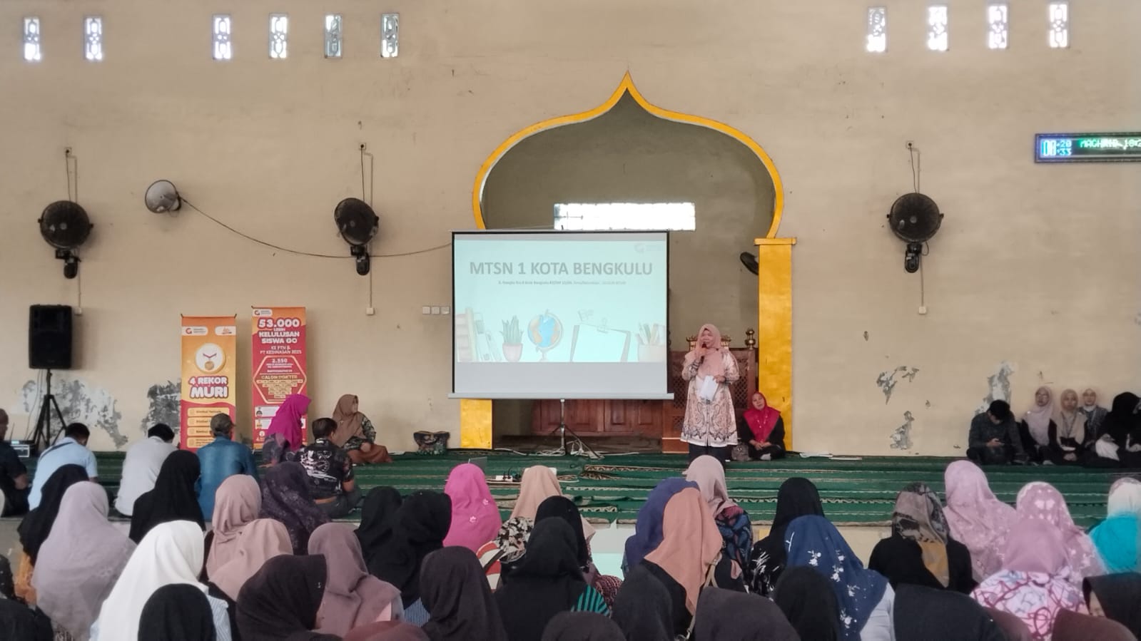 MTsN 1 Kota Bengkulu Gelar TKA Kelas IX Bersama GO, Lazraya Academy dan Ruang Guru, Dirangkai Pembagian Rapor Semester Ganjil