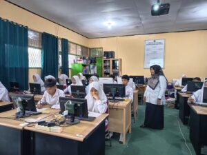 Persiapan TKA: Siswa Kelas IX MTsN 1 Kota Bengkulu Jalani Gladi Bersih di MAN 2 Bengkulu