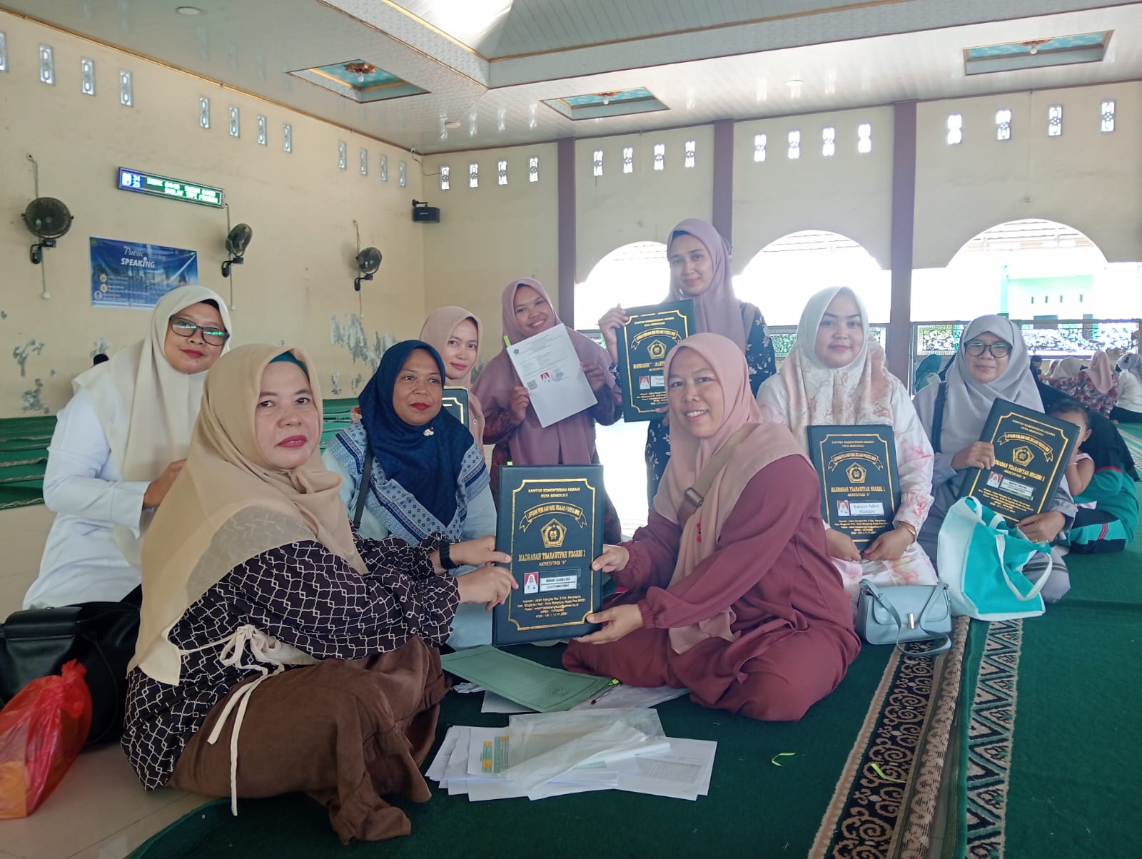 MTsN 1 Kota Bengkulu Bagikan Rapor, SKL, dan Hasil TKA Siswa Kelas IX TP 2025/2026