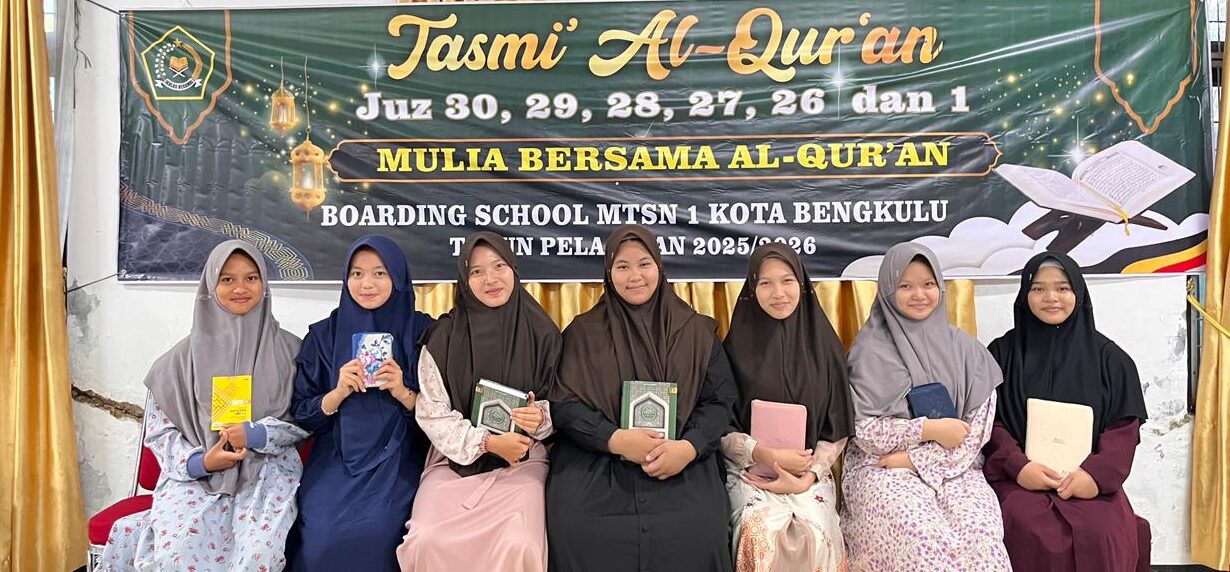 Mulia Bersama Al-Qur’an, Siswa Kelas IX Boarding School MTsN 1 Kota Bengkulu Gelar Tasmi’ Al-Qur’an