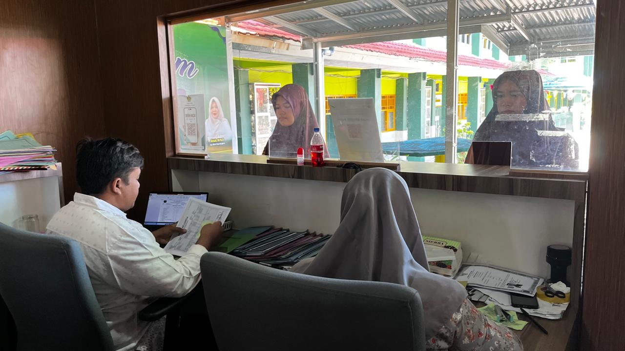 Hari Terakhir Daftar Ulang, MTsN 1 Kota Bengkulu Optimalkan Pelayanan Administrasi