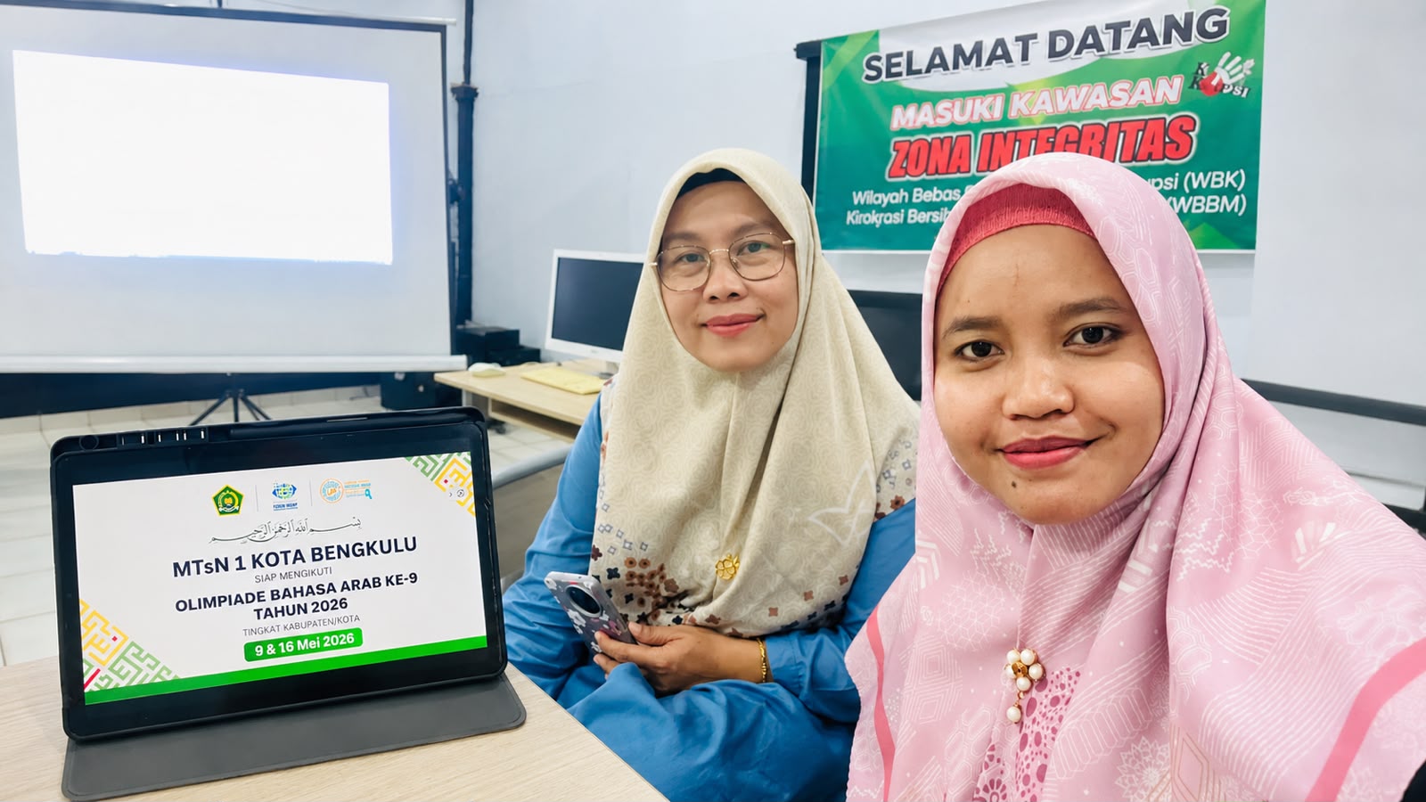 Dua Guru MTsN 1 Kota Bengkulu Lolos Raih Juara di OBA Ke-9 Tingkat Kota
