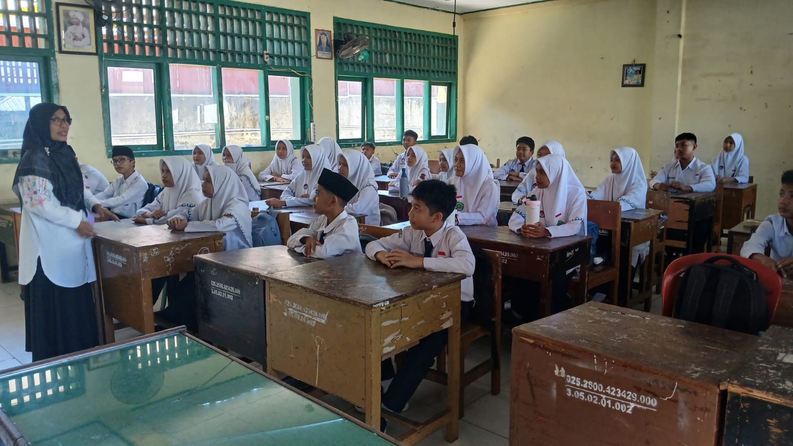 Bangun Karakter Sejak Hari Pertama, Kelas VIII E Gelar Kegiatan Awal Tahun Pelajaran