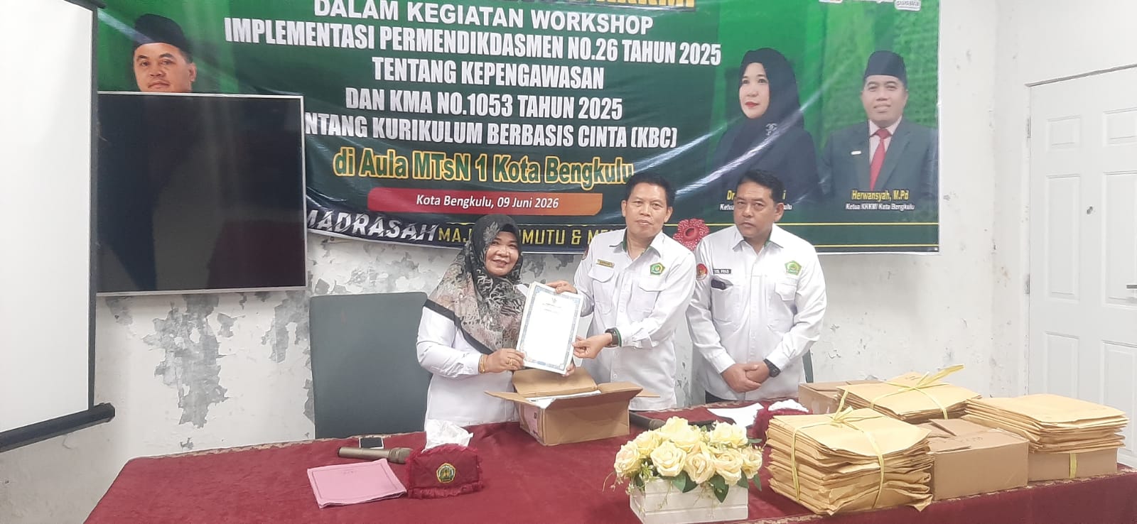 Terima Blangko Ijazah Tahun 2026, MTsN 1 Kota Bengkulu Siap Proses Dokumen Kelulusan Siswa