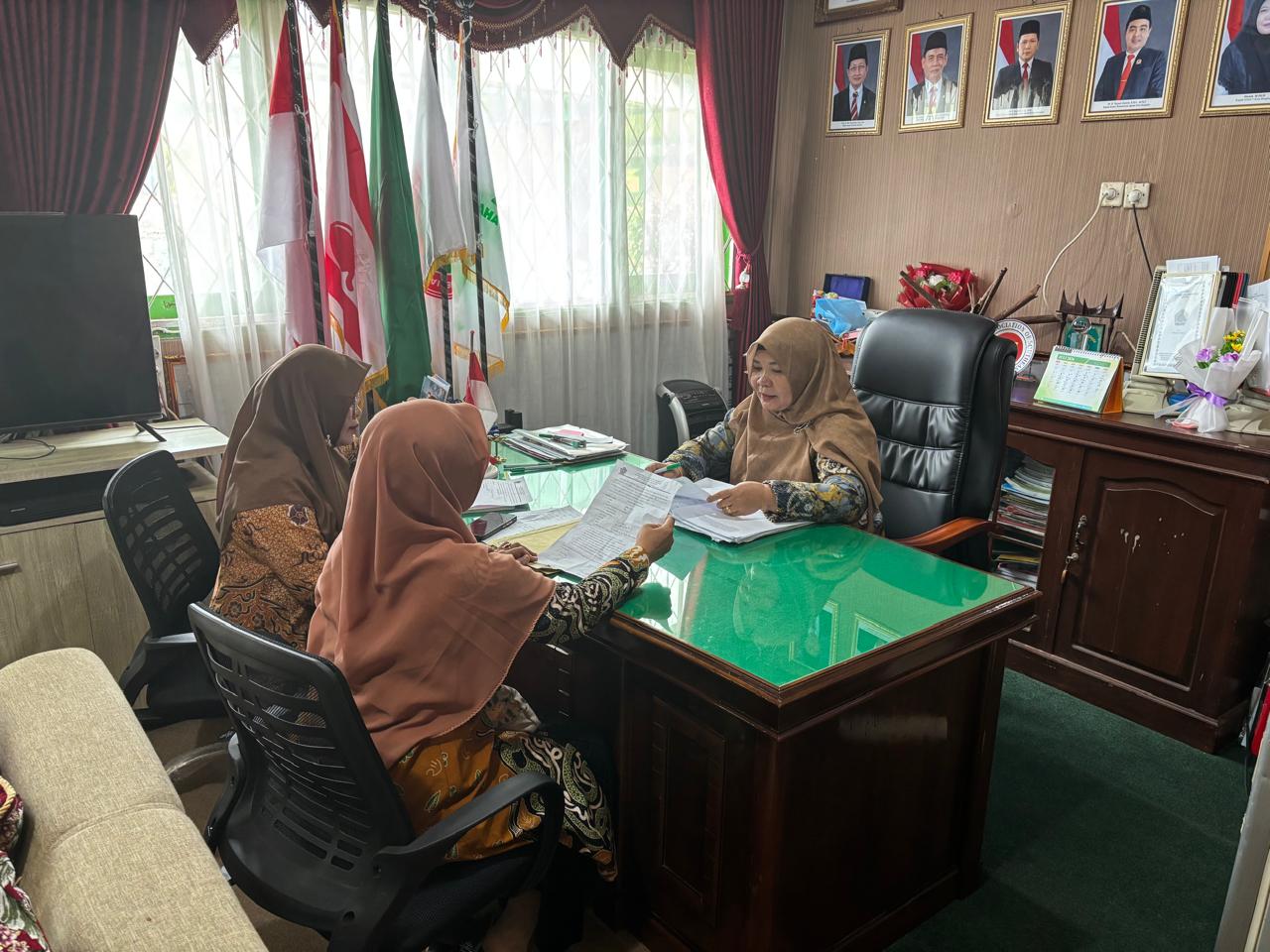 Ka.MTsN 1 Kota Bengkulu Bersama Tim Tahfiz Bahas Kesiapan Program Tahsin dan Tahfiz TP 2026-2027