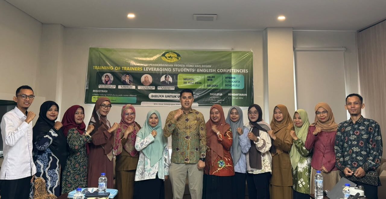 Tingkatkan Kompetensi Bahasa Inggris, Dua Guru MTsN 1 Kota Bengkulu Ikuti Pelatihan Hybrid Training of Trainers