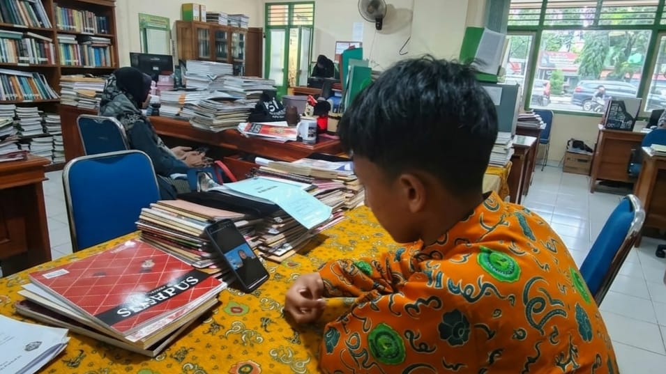 Menuju OSN Nasional, Siswa MTsN 1 Kota Bengkulu Fadhil Alfathir Ikuti Technical Meeting via Zoom