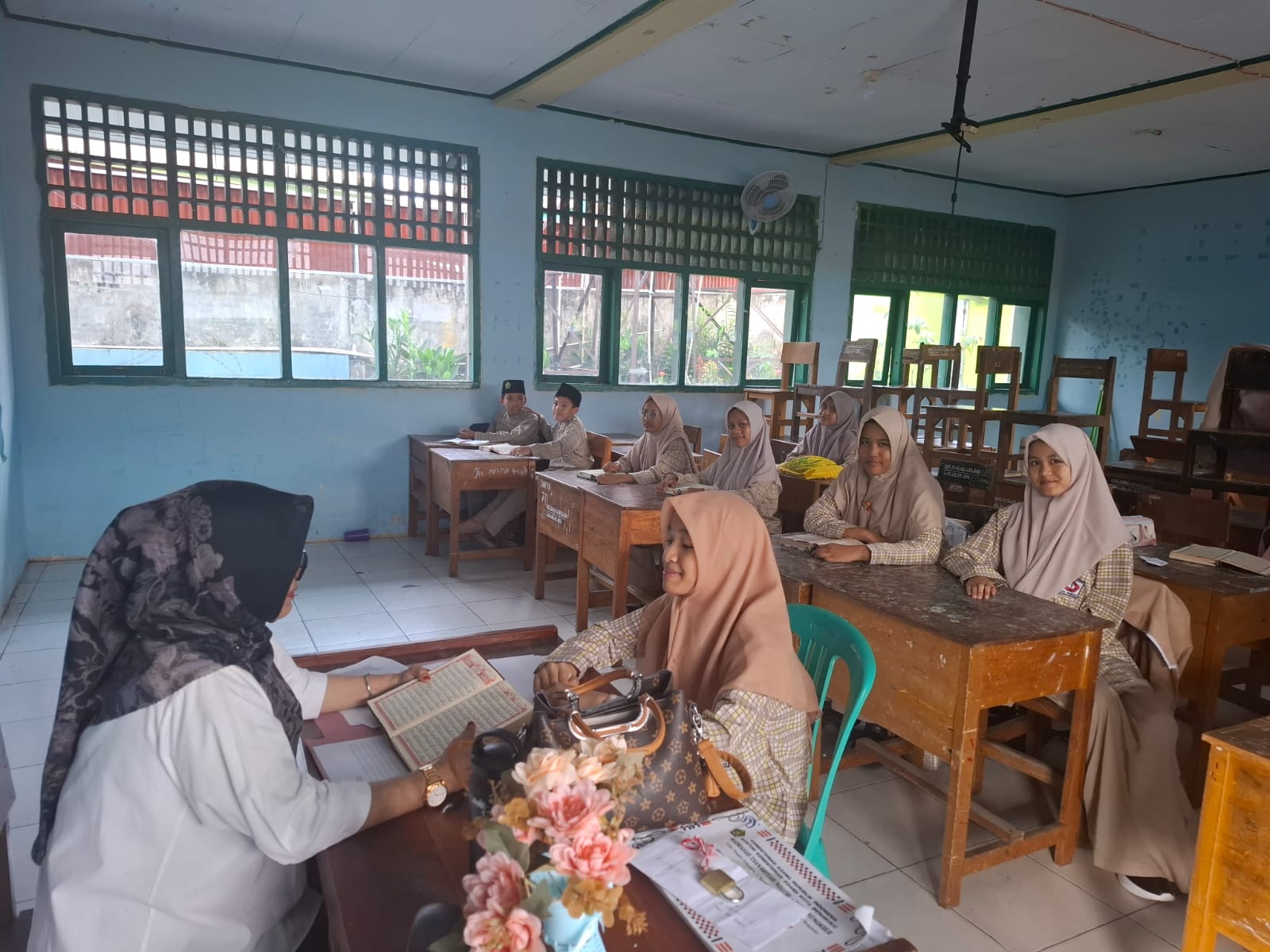 Cetak Generasi Penghafal Al-Qur’an, MTsN 1 Kota Bengkulu Konsisten Gelar Bimbingan Tahfidz dan Tahsin