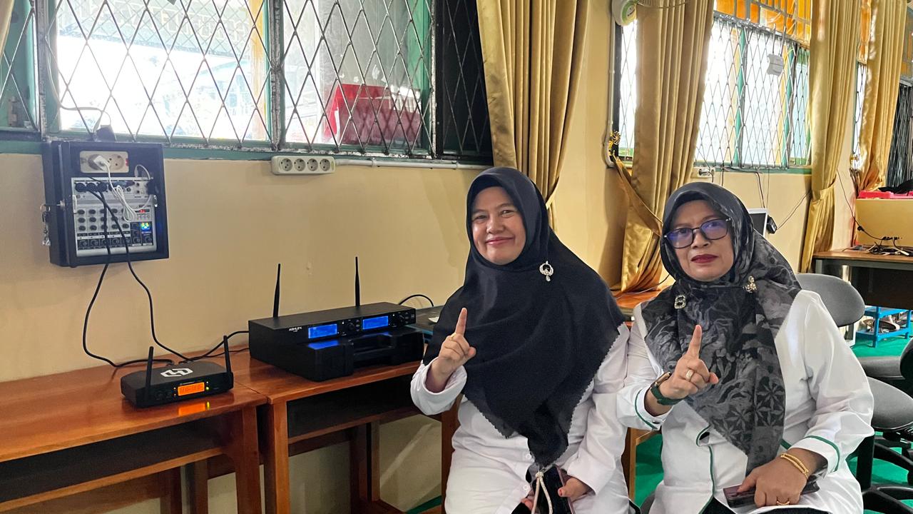Alat Paging Jadi Penunjang Upacara, Waka Sarpras MTsN 1 Kota Bengkulu Pastikan Sarana Selalu Siap