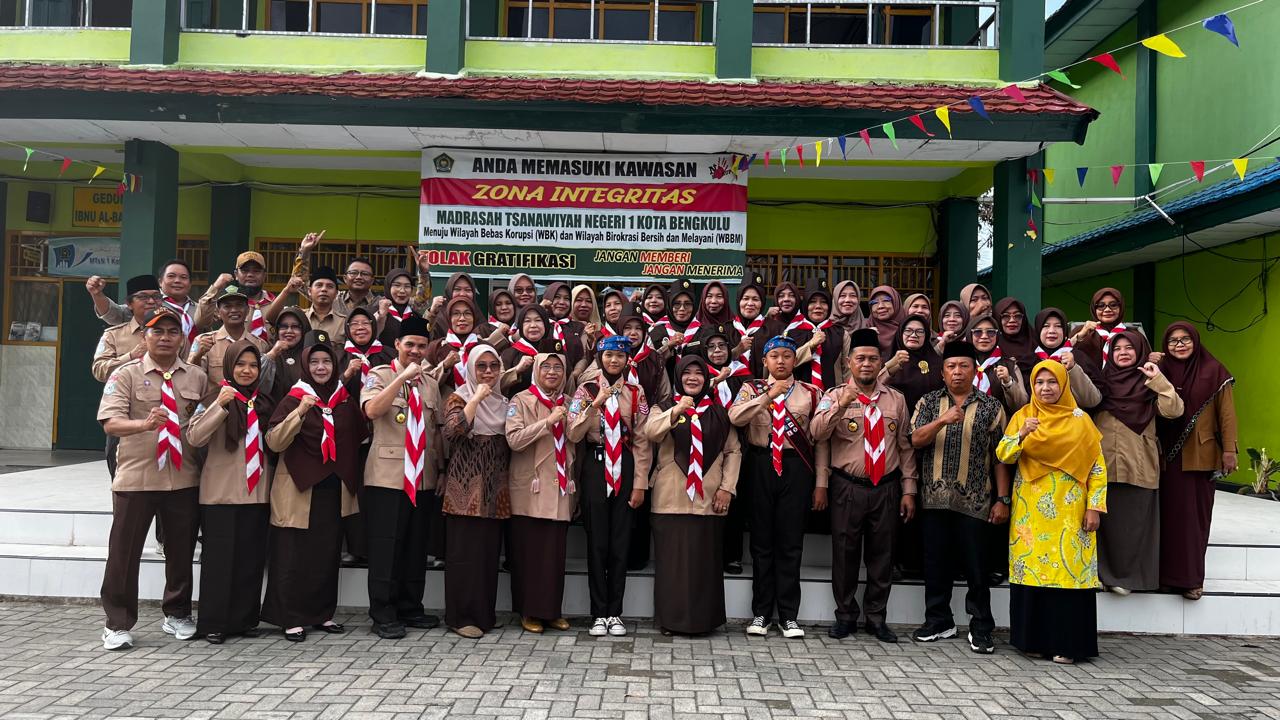 Kibarkan Semangat Pramuka, MTsN 1 Kota Bengkulu Lepas Kontingen Menuju Jambore Nasional 2026 di Cibubur
