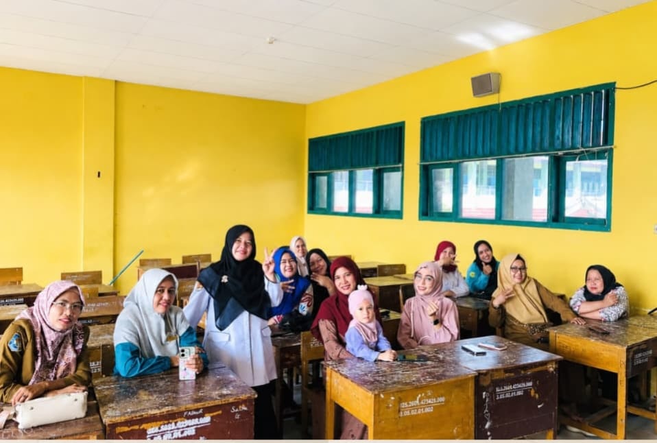 Kompak dan Kreatif, Kelas VII E MTsN 1 Kota Bengkulu Bersinergi Persiapkan Lomba Inovasi Kelas
