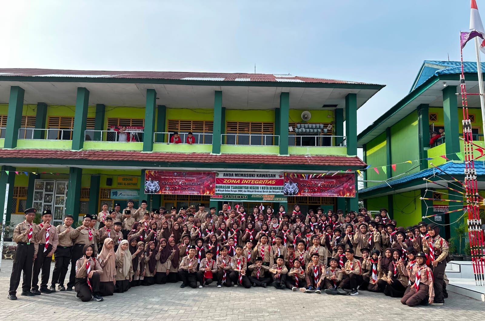 Pramuka Hebat, Generasi Kuat! MTsN 1 Kota Bengkulu Peringati Hari Pramuka Nasional 2026