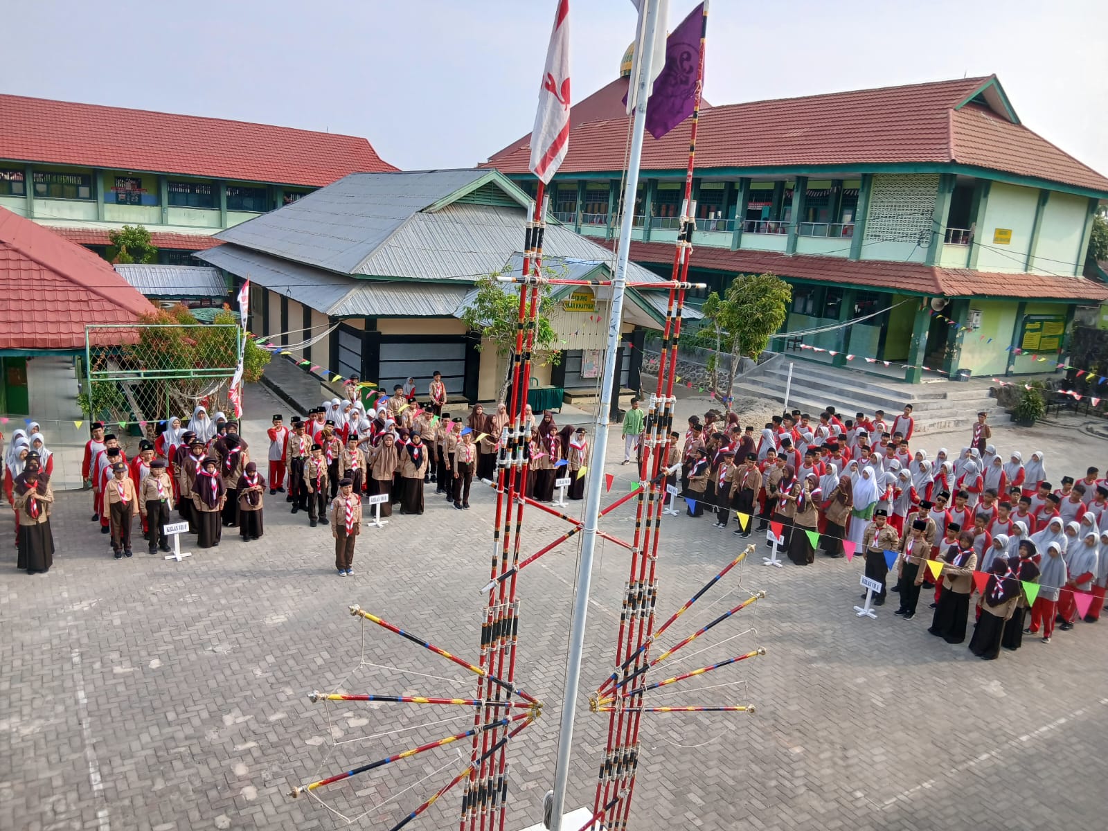 Dari Lapangan Madrasah, Semangat Hari Pramuka Nasional Menggema di MTsN 1 Kota Bengkulu