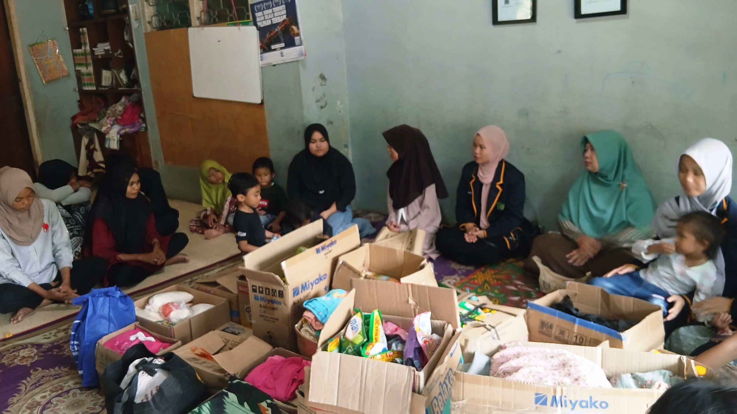 OSIM-MPK MTsN 1 Kota Bengkulu Sukseskan Madrasah Berbagi di Momen Maulid Nabi SAW 1448 H