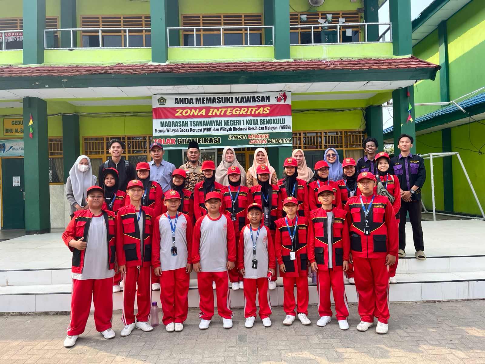 Kompak dan Penuh Semangat, Siswa Pramuka MTsN 1 Kota Bengkulu Siap Mengikuti KPMD 2026