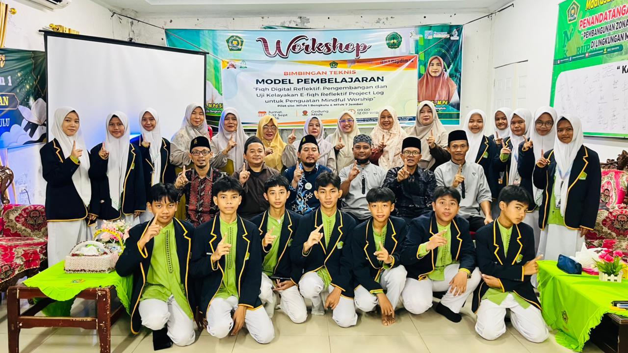 MTsN 1 Kota Bengkulu Jadi Pilot Site: Guru dan Siswa Ikuti Bimtek Model Pembelajaran Fiqh Digital Reflektif
