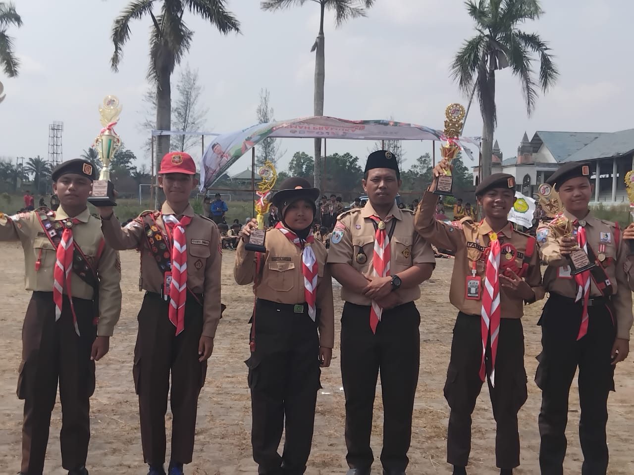 Kembali Raih Juara 2, Kontingen Pramuka MTsN 1 Kota Bengkulu Torehkan Prestasi di Lomba Napak Tenda KPMD 2026