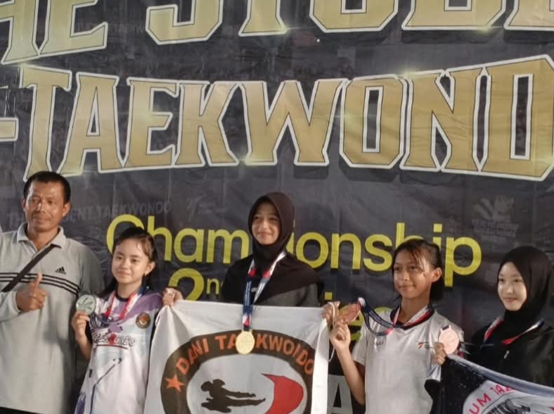 Raih Medali Emas, Siswa MTsN 1 Kota Bengkulu Juara 1 The Student Taekwondo Championship 2nd Series 2026